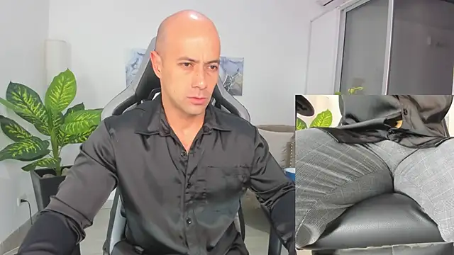 Snapshot of ryan_master_ chatting on 01/07/25, 09:07 ryan master online show from 01/07/25, 09:07