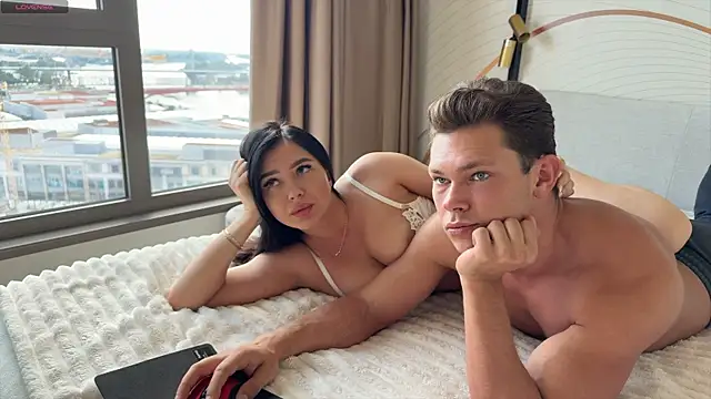 BestModelsDuo online show from 06/18/26, 02:21