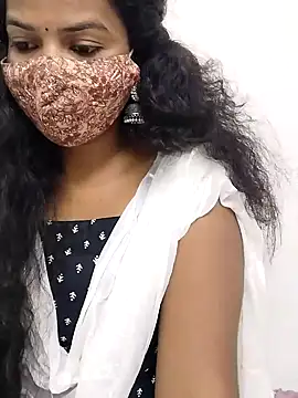 Snapshot of Telugu_magic_07 chatting on 11/25/25, 11:32 Telugu magic 07 online show from 11/25/25, 11:32