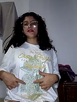 Snapshot of LoveElectra chatting on 12/22/24, 03:11 LoveElectra online show from 12/22/24, 03:11