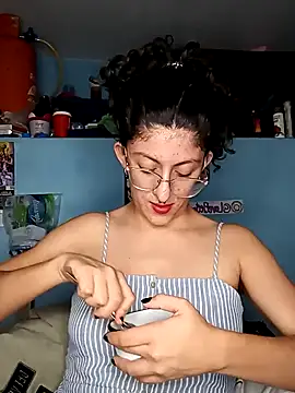 Snapshot of LoveElectra chatting on 01/12/25, 12:49 LoveElectra online show from 01/12/25, 12:49