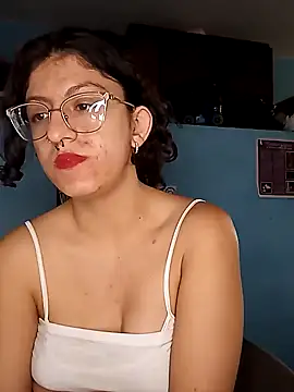 Snapshot of LoveElectra chatting on 01/20/25, 02:36 LoveElectra online show from 01/20/25, 02:36