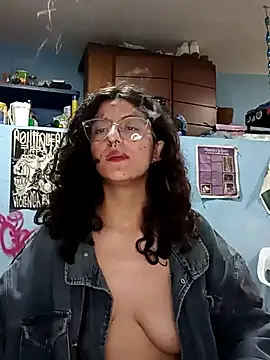 Snapshot of LoveElectra chatting on 03/14/25, 06:29 LoveElectra online show from 03/14/25, 06:29