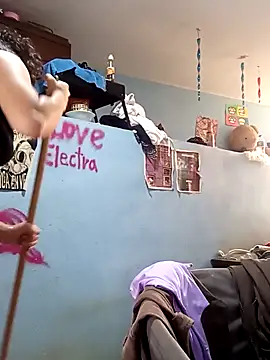 Snapshot of LoveElectra chatting on 10/14/25, 02:18 LoveElectra online show from 10/14/25, 02:18