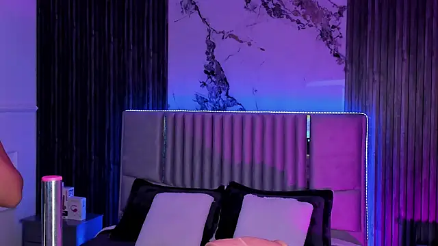 Lillyortiz online show from 01/04/25, 10:34