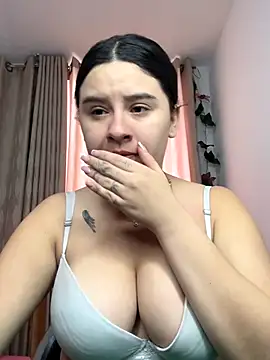 SaraBraun  online show from 11/02/25, 04:42