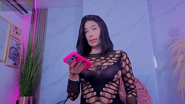 Chlooee   online show from 12/19/25, 01:34