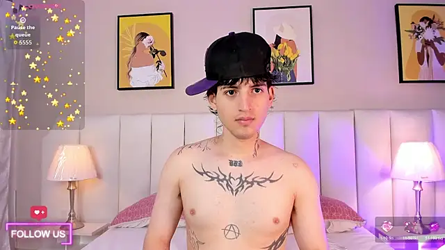 Snapshot of sett_and_gwen chatting on 04/08/26, 04:23 sett and gwen online show from 04/08/26, 04:23