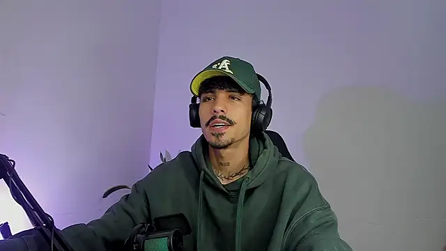 Lukeetaylor online show from 06/12/26, 12:09