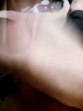 Snapshot of fun2fuck173 chatting on 11/15/25, 09:32 fun2fuck173 online show from 11/15/25, 09:32