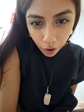 Jazmin-Cerezita online show from 02/26/26, 01:37