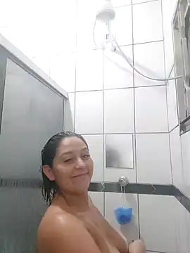 Snapshot of baixinhaloira chatting on 01/13/25, 01:34 baixinhaloira online show from 01/13/25, 01:34