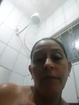 Snapshot of baixinhaloira chatting on 11/26/25, 03:07 baixinhaloira online show from 11/26/25, 03:07