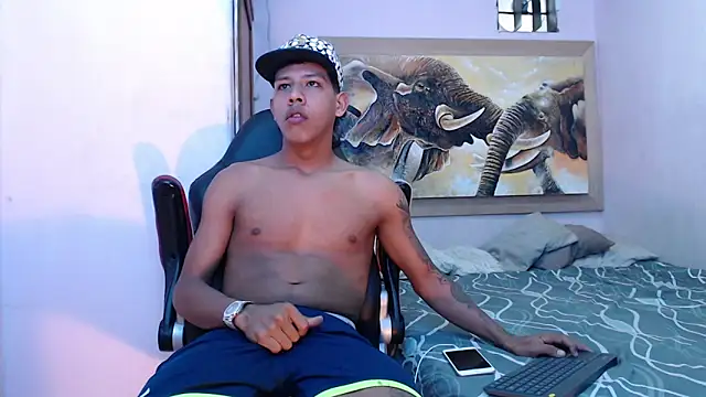 Snapshot of mr_stiven_ chatting on 03/07/25, 03:19 mr stiven  online show from 03/07/25, 03:19