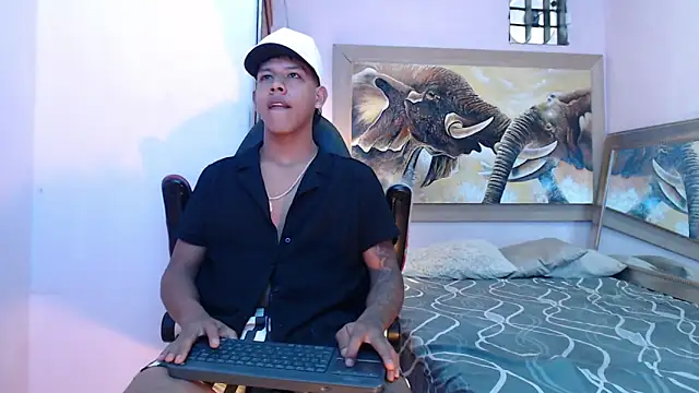 Snapshot of mr_stiven_ chatting on 03/23/25, 05:21 mr stiven  online show from 03/23/25, 05:21