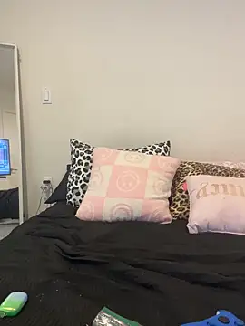 Charismasweets online show from 10/03/25, 09:01