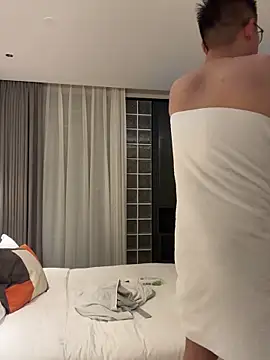 866532 online show from 11/06/25, 12:39