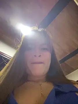 Liah ferrer online show from 10/04/25, 10:19