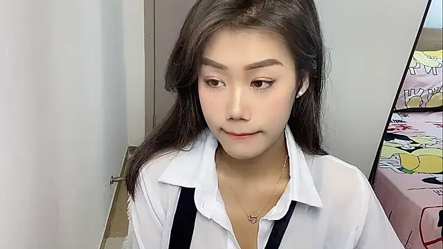 Snapshot of Bella-LL chatting on 03/01/25, 07:59 Bella-LL online show from 03/01/25, 07:59