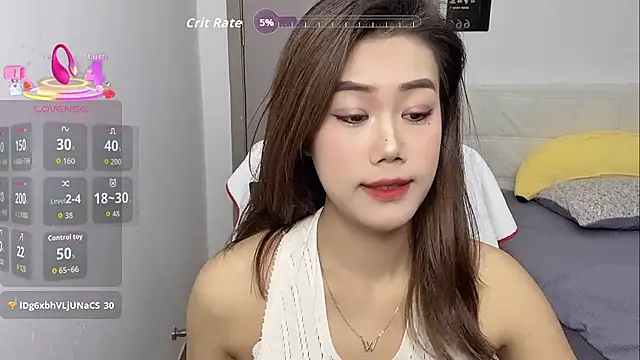 Snapshot of Bella-LL chatting on 01/13/26, 04:12 Bella-LL online show from 01/13/26, 04:12