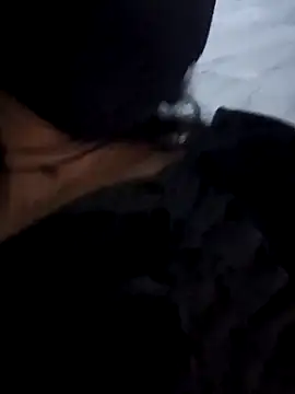 Aafreen 36 online show from 02/09/25, 09:16