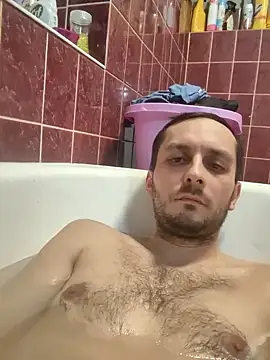 Snapshot of Kondzio chatting on 12/22/24, 06:04 Kondzio online show from 12/22/24, 06:04