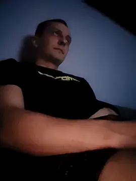 Snapshot of Kondzio chatting on 03/08/26, 06:55 Kondzio online show from 03/08/26, 06:55