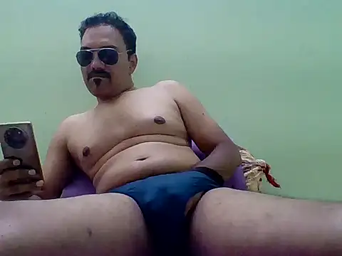 farhaanmacho online show from 11/10/25, 04:17