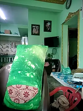 Snapshot of Oeshi chatting on 11/19/25, 08:58 Oeshi online show from 11/19/25, 08:58