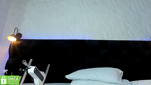 Camila  Gomez online show from 11/06/25, 12:28