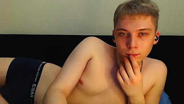 Snapshot of __sugarrebit chatting on 02/12/25, 10:26 sugarrebit online show from 02/12/25, 10:26