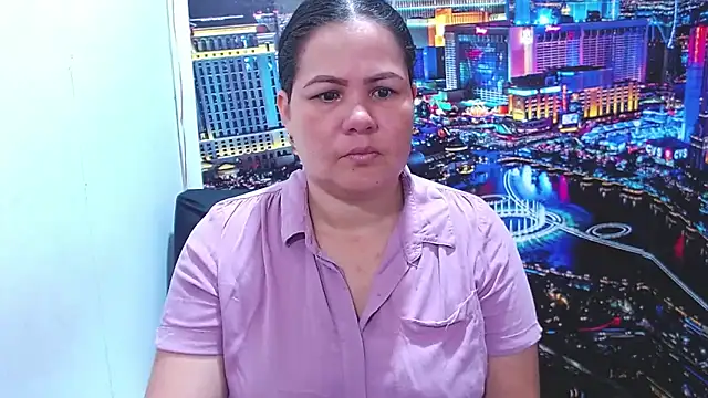 Snapshot of tamara_hottt chatting on 10/18/25, 01:23 tamara hottt online show from 10/18/25, 01:23