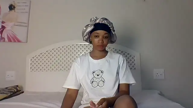 Snapshot of NishA-022 chatting on 01/14/25, 07:11 NishA-022 online show from 01/14/25, 07:11