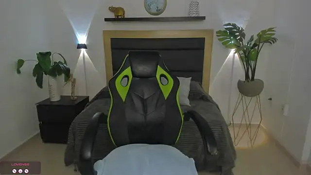 catleya 0 online show from 02/05/25, 03:23