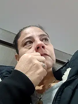 sasi luna online show from 10/26/25, 02:12