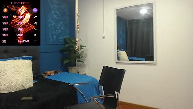 sasi luna online show from 11/08/25, 08:18