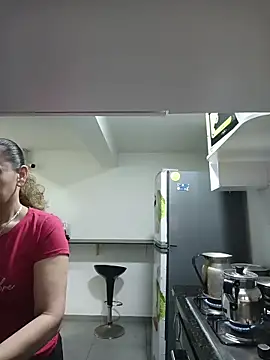 sasi luna online show from 02/24/26, 02:04