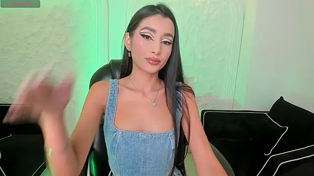 Snapshot of BellaCarteer_ chatting on 06/22/26, 12:24 BellaCarteer online show from 06/22/26, 12:24