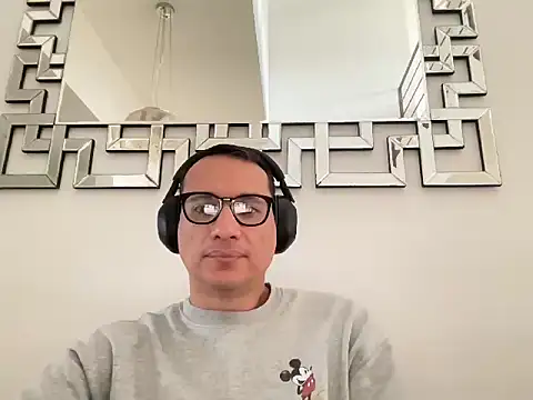 Snapshot of alex_ruiz85 chatting on 02/06/26, 07:17 alex ruiz85 online show from 02/06/26, 07:17