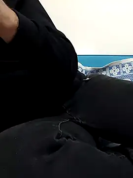 Snapshot of mertBy chatting on 12/26/24, 07:38 mertBy online show from 12/26/24, 07:38