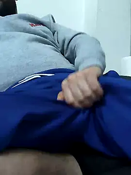 Snapshot of mertBy chatting on 01/06/25, 06:10 mertBy online show from 01/06/25, 06:10