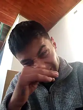 Snapshot of 1418edwar chatting on 10/27/25, 11:03 1418edwar online show from 10/27/25, 11:03