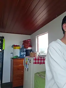 Snapshot of 1418edwar chatting on 02/21/26, 07:59 1418edwar online show from 02/21/26, 07:59