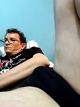 Bombi22 online show from 12/17/24, 10:11