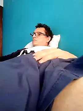 Bombi22 online show from 01/07/25, 06:24