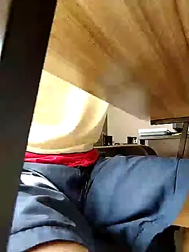 Bombi22 online show from 01/08/25, 04:11