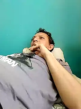 Bombi22 online show from 01/12/25, 03:14