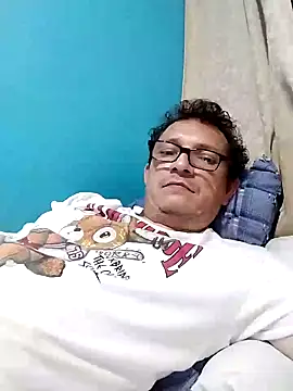 Bombi22 online show from 01/13/25, 03:34