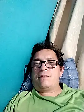 Bombi22 online show from 02/18/25, 05:31