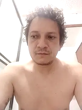 Bombi22 online show from 10/01/25, 11:38